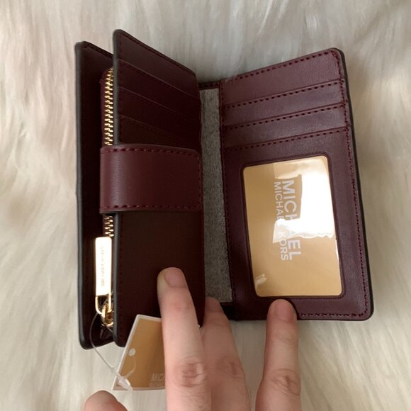 MICHAEL KORS Colorblock Medium Bifold Zip Coin Wallet in Oxblood Multi - Picture 3 of 3